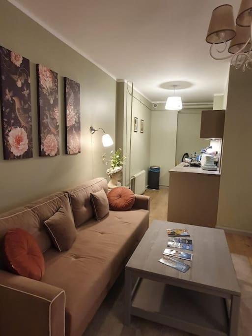 Stylish Apartment In Old Town Рига Екстериор снимка